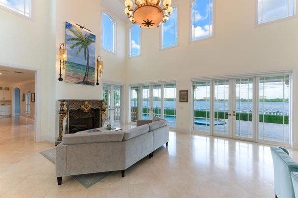 Chandelier, Fireplace, Interior, Living room