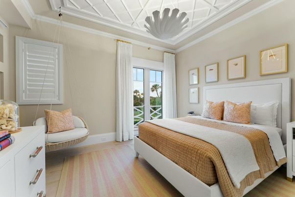 Bedroom, Interior, Pendant Lights, Wood Texture Flooring