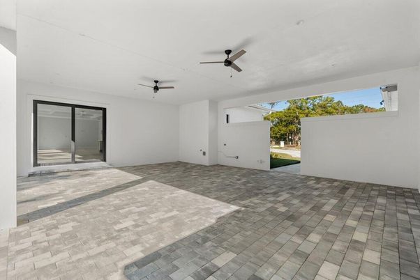 Empty room, Exterior, Interior