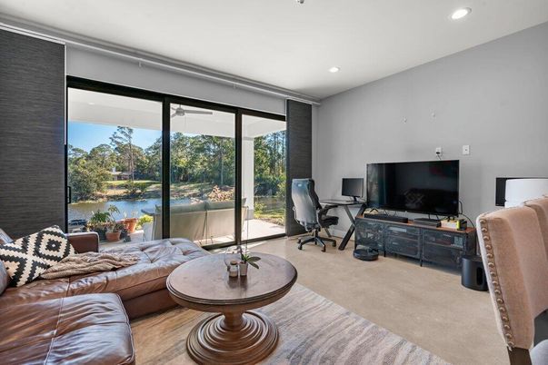 Interior, Living room, Recessed Lighting, Water