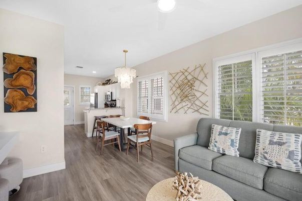 Chandelier, Dining room, Interior, Living room, Recessed Lighting, Wood Texture Flooring
