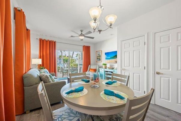 Chandelier, Dining room, Interior, Living room, Wood Texture Flooring