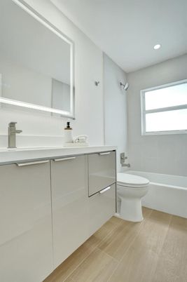 Bathroom, Interior, Recessed Lighting, Wood Texture Flooring
