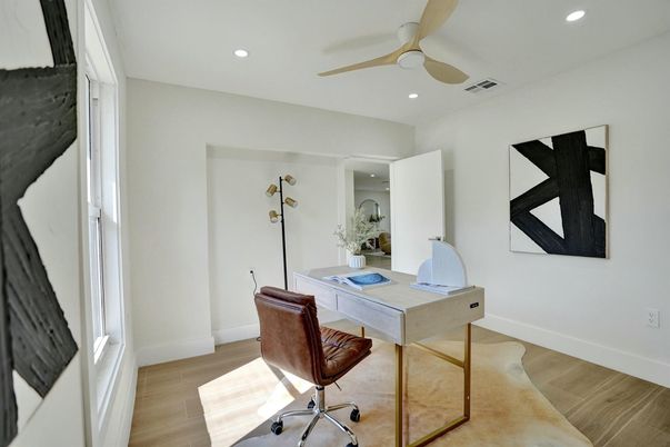 Home Office, Interior, Recessed Lighting, Wood Texture Flooring