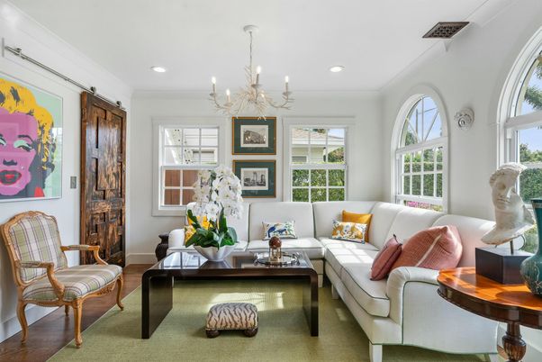Chandelier, Interior, Living room, Recessed Lighting, Wood Texture Flooring
