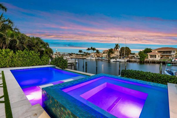 Exterior, Pool, Water