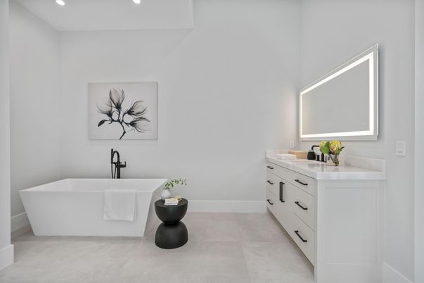 Bathroom, Dual Sink Vanities, Free Standing Baths, Interior, Recessed Lighting
