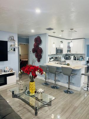 Interior, Kitchen, Pendant Lights, Recessed Lighting, Wood Texture Flooring