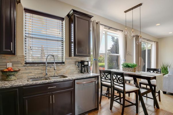 Dining room, Interior, Pendant Lights, Recessed Lighting