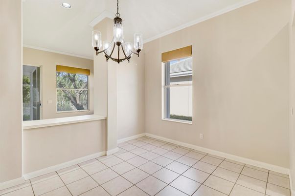 Chandelier, Empty room, Interior, Recessed Lighting