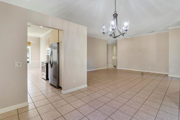 Chandelier, Empty room, Interior, Kitchen