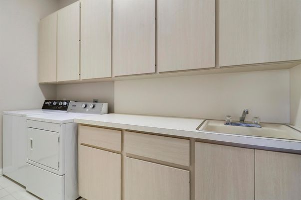 Interior, Washer