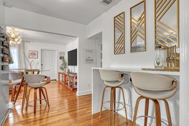 Interior, Pendant Lights, Wood Texture Flooring