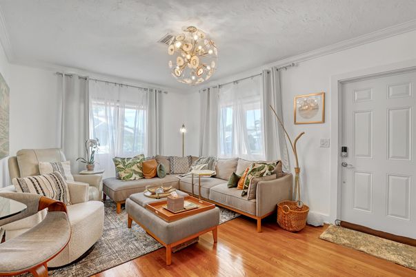 Interior, Living room, Pendant Lights, Wood Texture Flooring