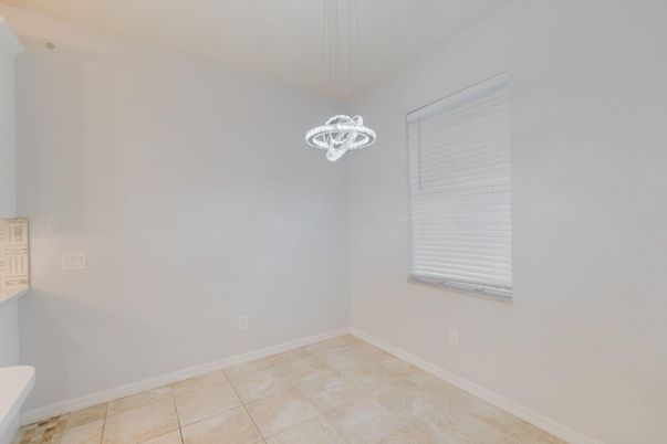 Empty room, Interior, Pendant Lights