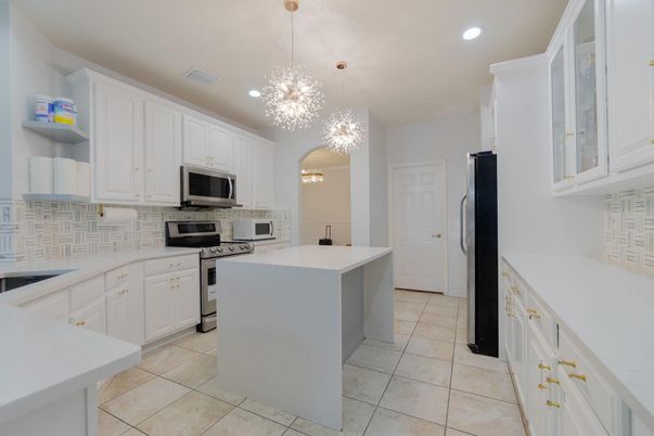 Interior, Kitchen, Pendant Lights, Recessed Lighting, Stainless Steel Appliances