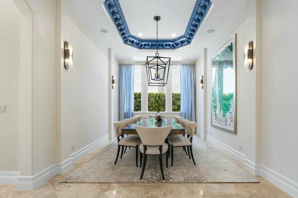 Dining room, Interior, Pendant Lights, Recessed Lighting