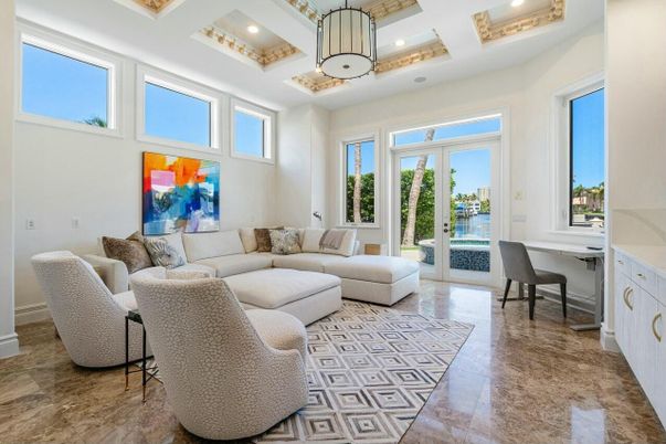 Interior, Living room, Pendant Lights, Recessed Lighting