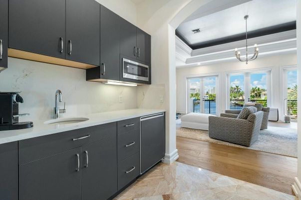 Chandelier, Interior, Kitchen, Living room, Pendant Lights, Recessed Lighting, Water, Wood Texture Flooring