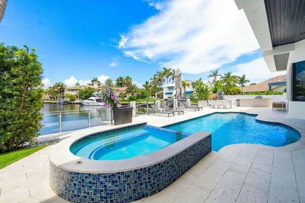 Exterior, Pool, Water