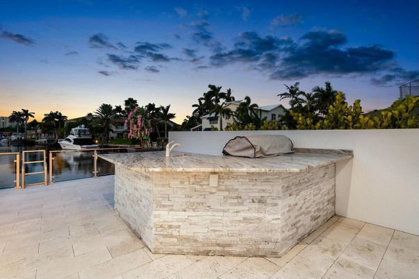 Exterior, Pool, Water