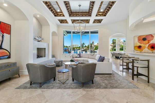 Fireplace, Interior, Living room, Pendant Lights, Recessed Lighting