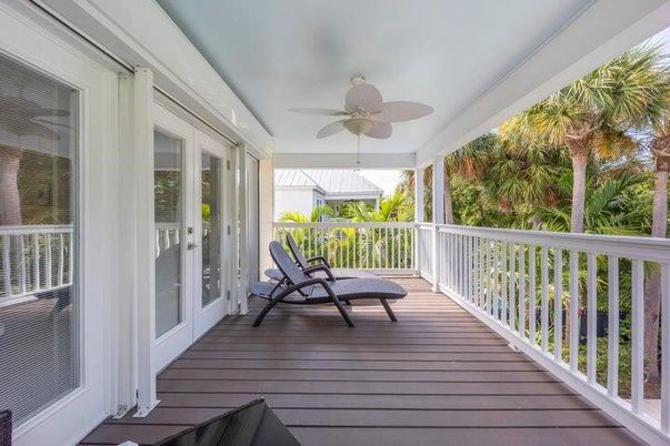 Interior, Sun Room, Wood Texture Flooring