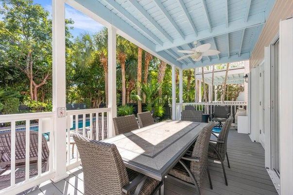 Exterior, Interior, Sun Room
