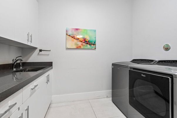 Interior, Washer