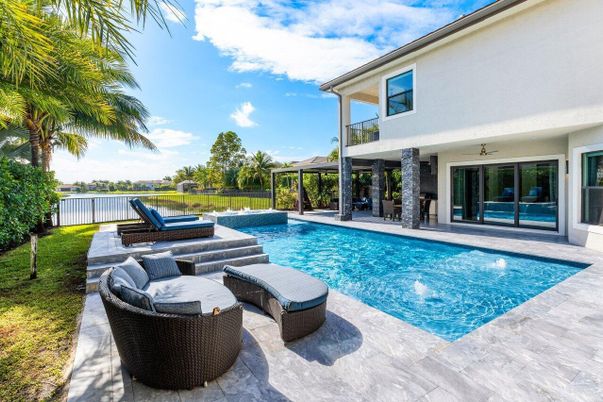 Exterior, Pool, Water