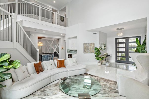 Chandelier, Fireplace, Interior, Living room, Piano, Recessed Lighting