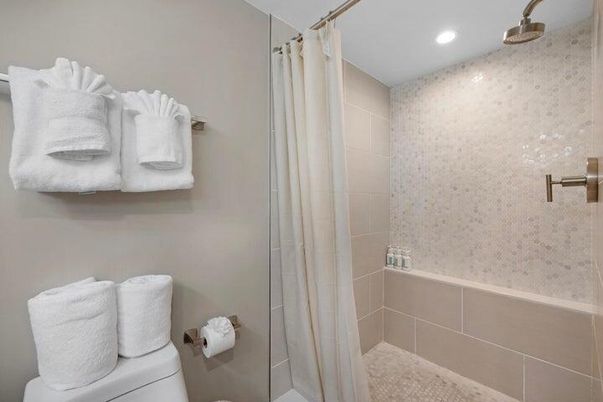 Bathroom, Interior, Recessed Lighting