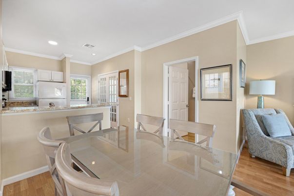 Dining room, Interior, Kitchen, Recessed Lighting, Wood Texture Flooring