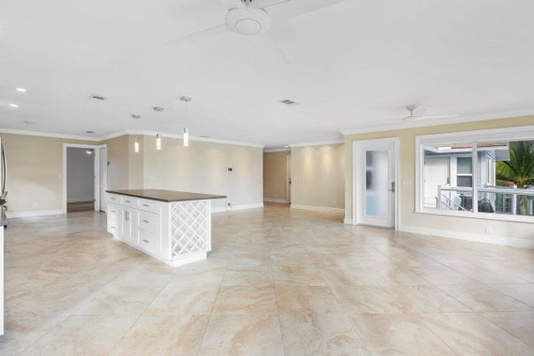 Empty room, Interior, Pendant Lights, Recessed Lighting