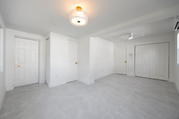 Empty room, Interior, Marble
