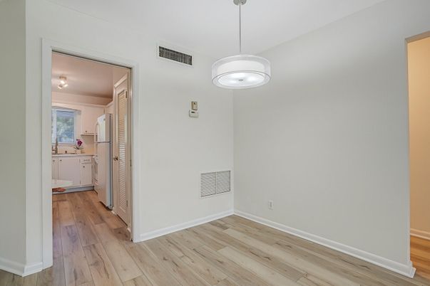 Interior, Kitchen, Pendant Lights, Wood Texture Flooring