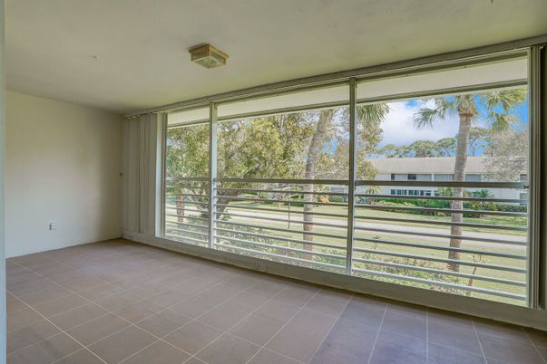 Empty room, Interior, Sun Room