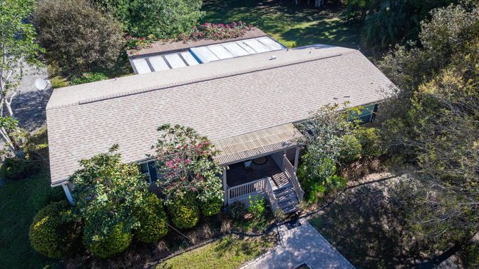 Exterior, Drone
