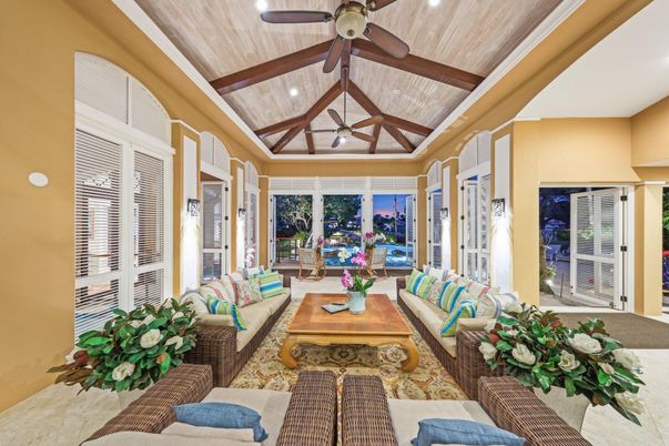 Interior, Living room, Recessed Lighting, Wooden Beams, Wooden Ceilings