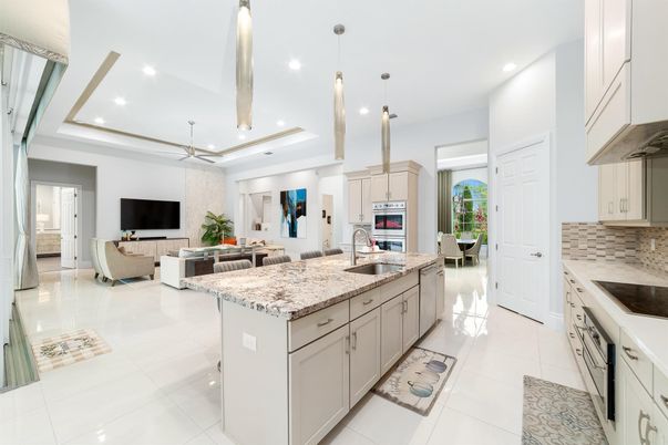 Interior, Kitchen, Living room, Pendant Lights, Recessed Lighting, Stainless Steel Appliances