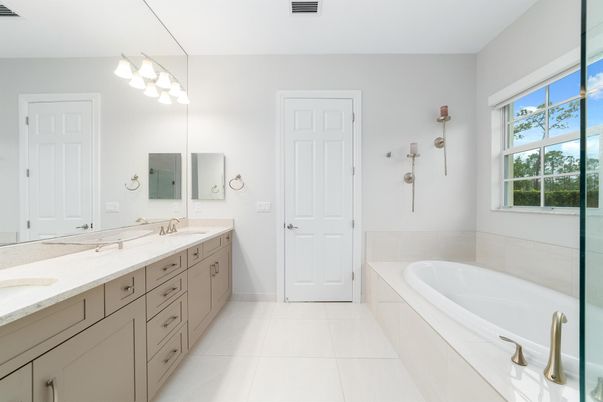 Bathroom, Dual Sink Vanities, Interior