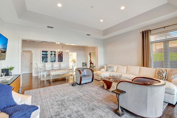 Chandelier, Dining room, Interior, Living room, Recessed Lighting, Wood Texture Flooring