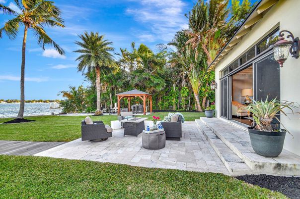 Backyard, Exterior, Water