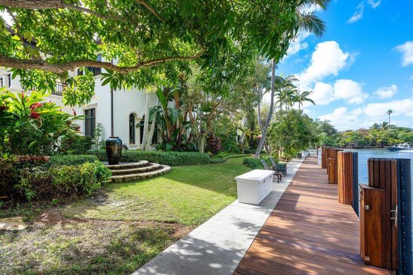 Backyard, Exterior, Water