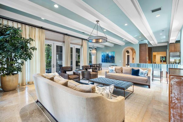Interior, Living room, Pendant Lights, Recessed Lighting