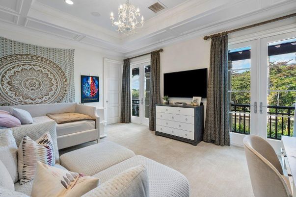 Chandelier, Interior, Living room, Recessed Lighting