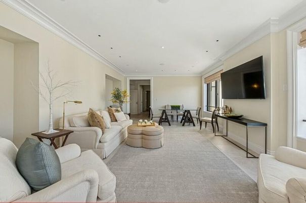Dining room, Interior, Living room, Recessed Lighting