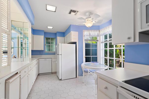 Interior, Kitchen, Recessed Lighting