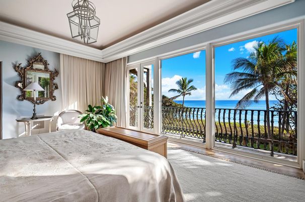Bedroom, Interior, Water