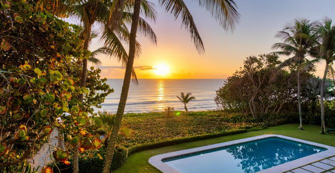 Exterior, Pool, Water